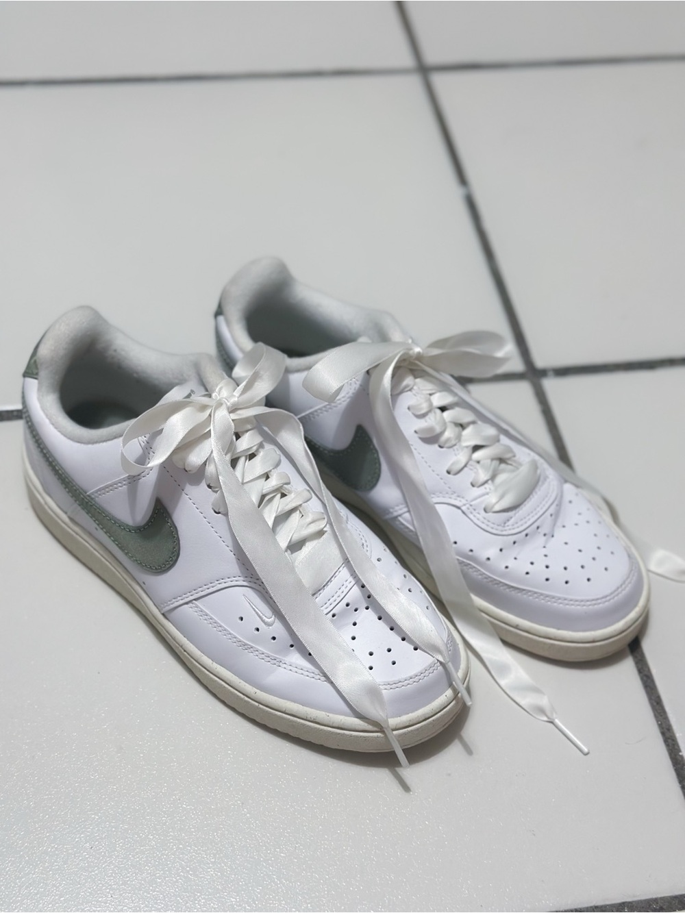 Nike Court Vision Low